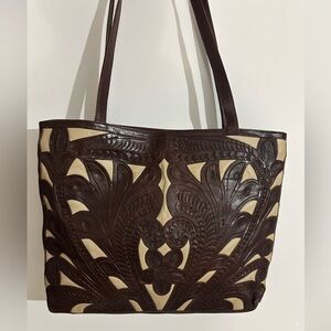 Leaders in leather purse / tote